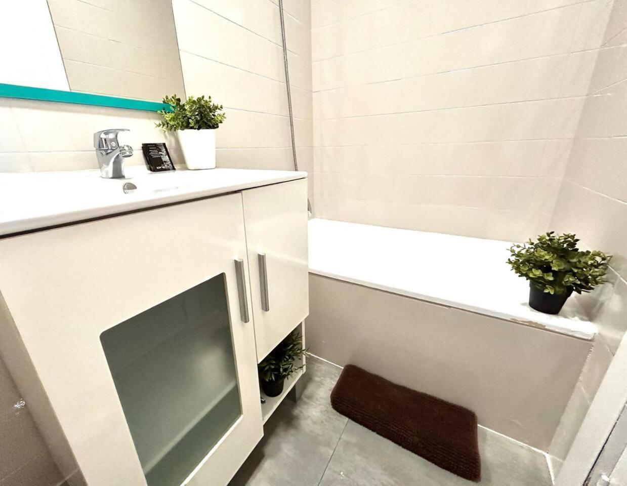 Plaza Circular Mas Que Apartamentos ムルシア エクステリア 写真