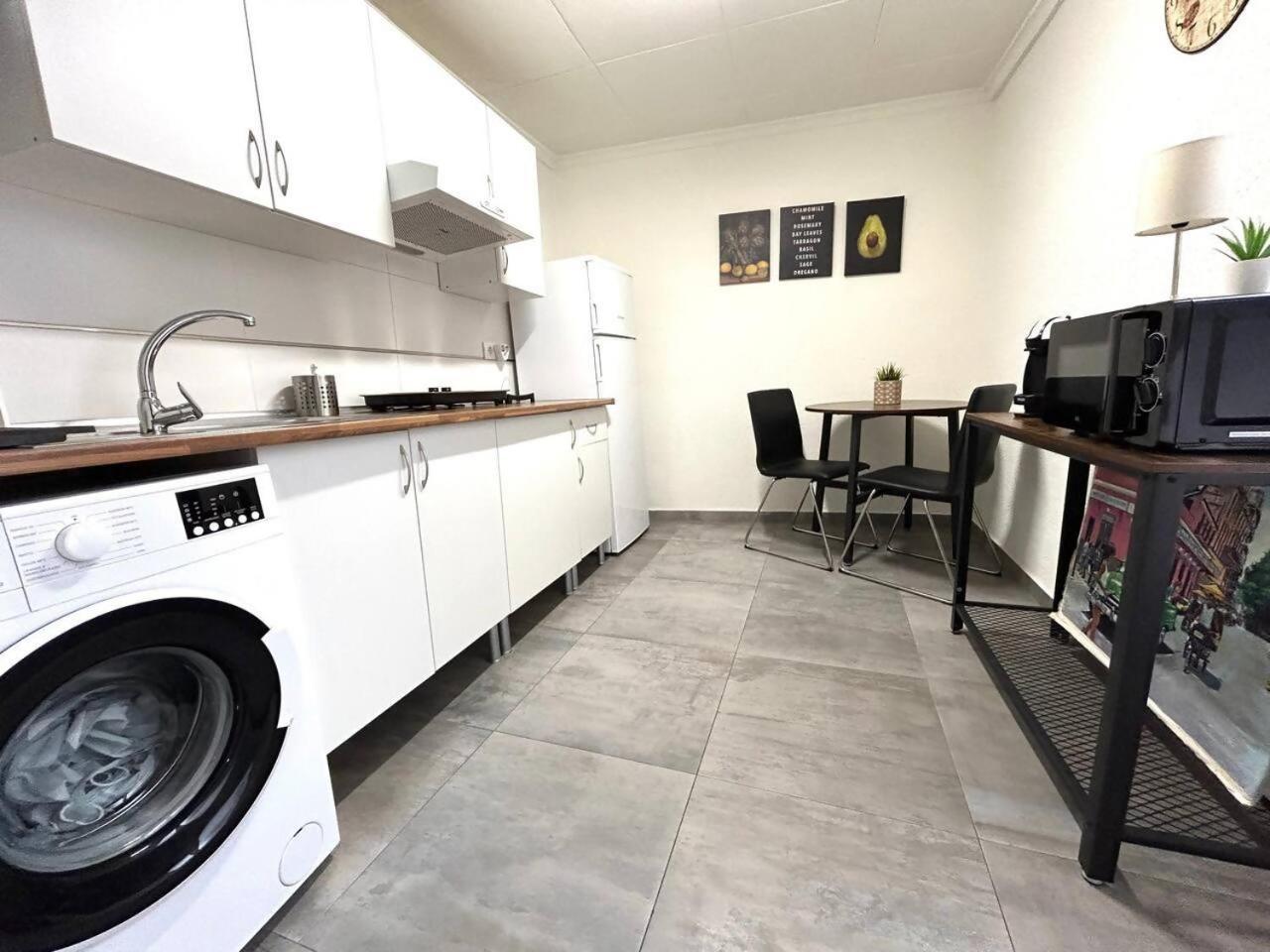 Plaza Circular Mas Que Apartamentos ムルシア エクステリア 写真