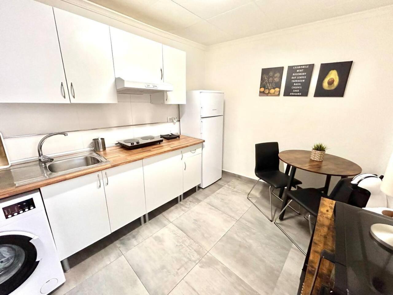 Plaza Circular Mas Que Apartamentos ムルシア エクステリア 写真